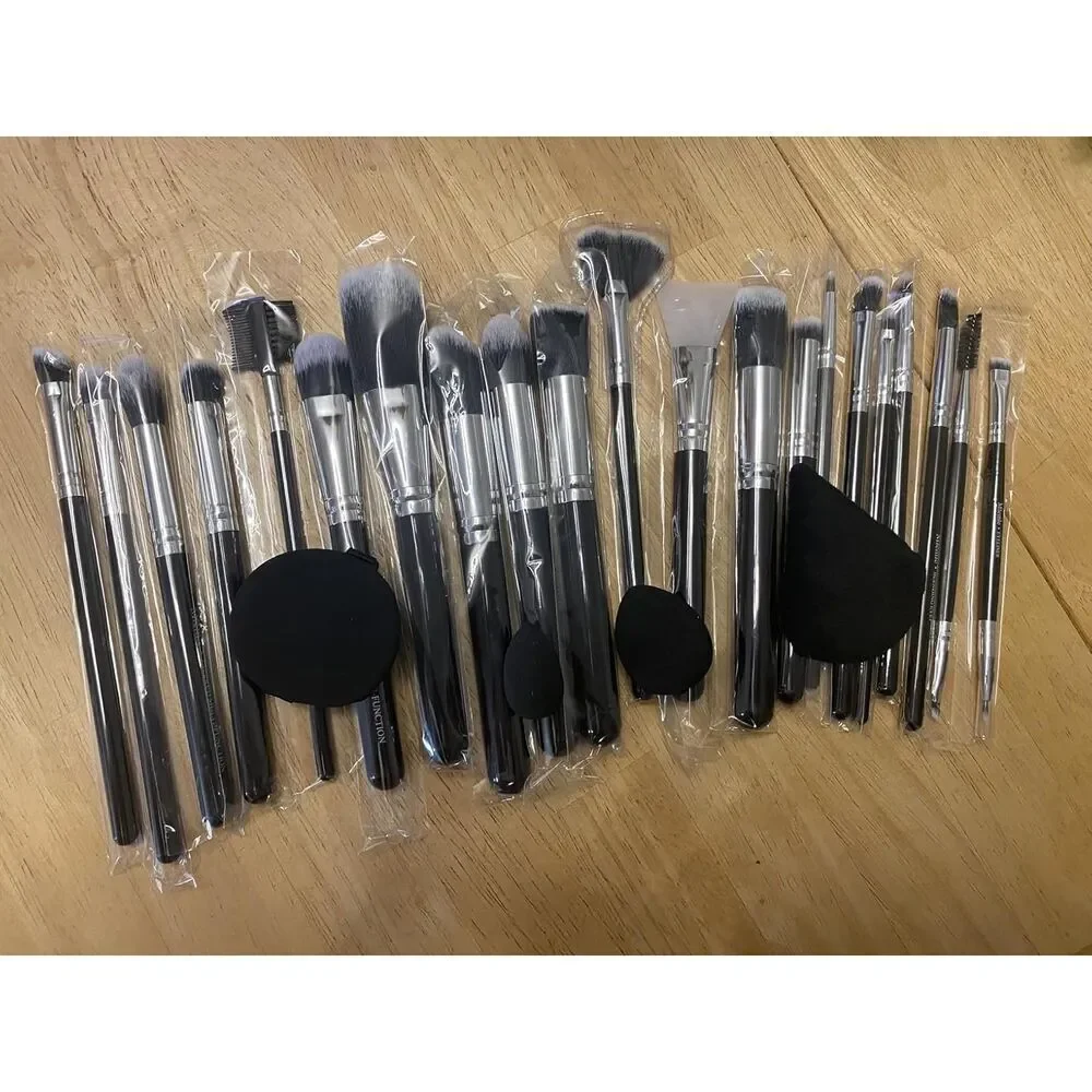 Mlemle 25Pcs Black Professional Makeup Brushes Set 2 Powder Puff 2 Makeup Sponge